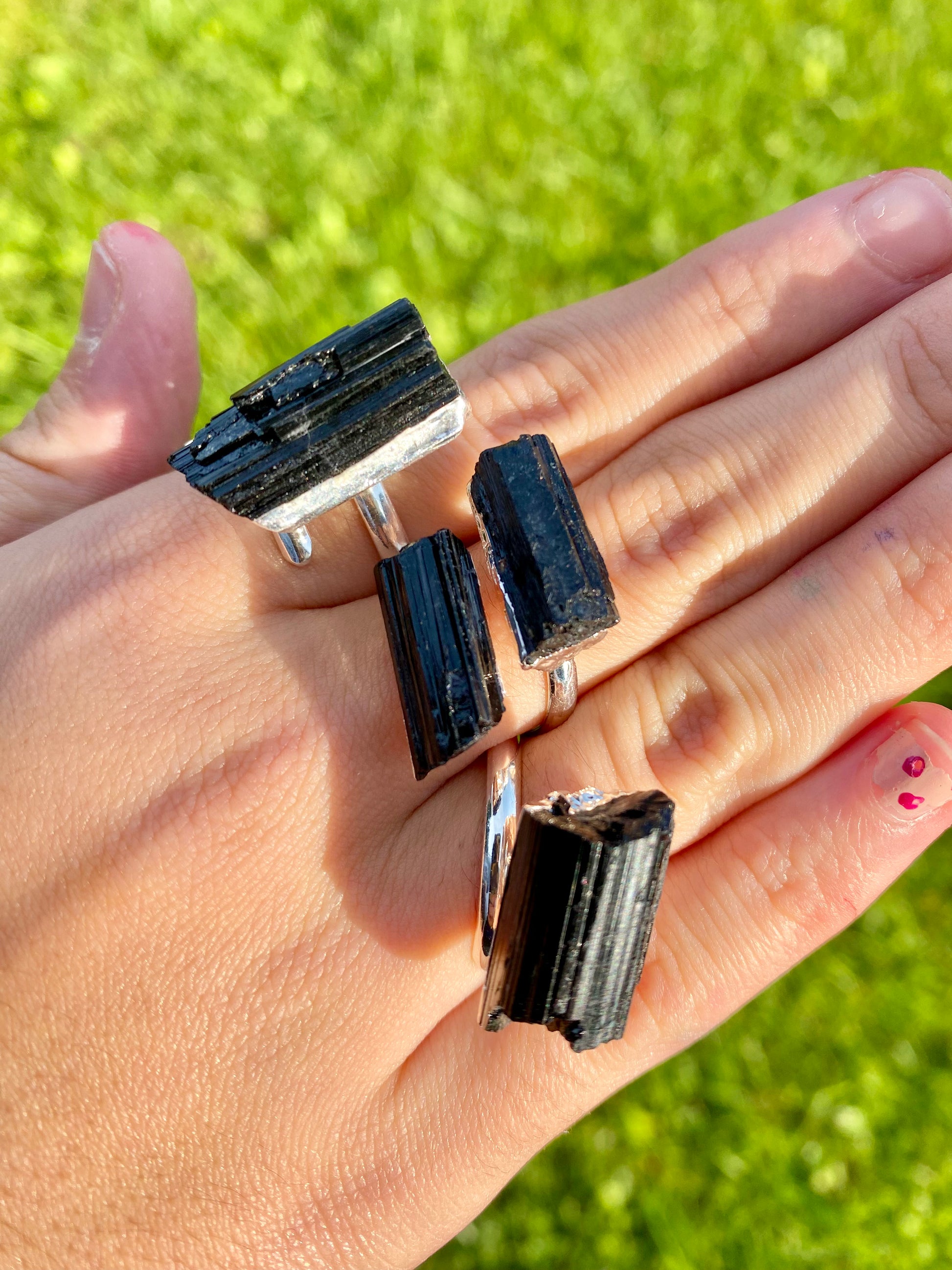 Pietre Di Tormalina Nera 4 Pezzi - Pietre Palmari Naturali Per Chakra E Meditazione - Foto 3